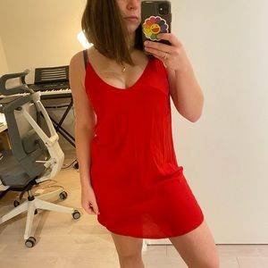 Aritzia wilfriend free red alip on dress